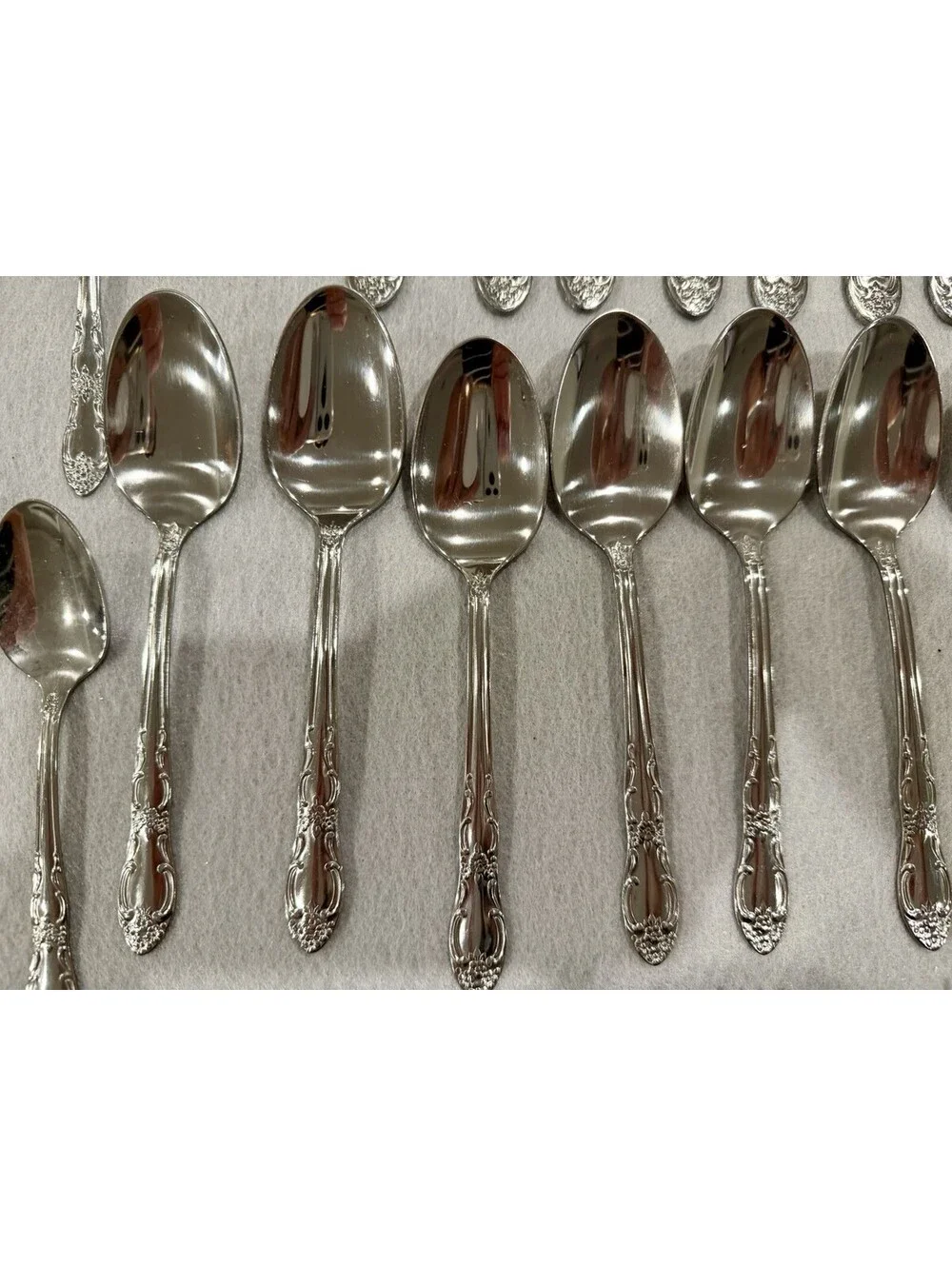 Oneidacraft Stainless Flatware Venus Set Of 57 Pieces EUC